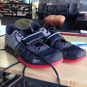 size 11 reebok lifters, used.